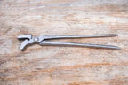 13" Horse Hoof Alligator Clincher - NewEngland Tack